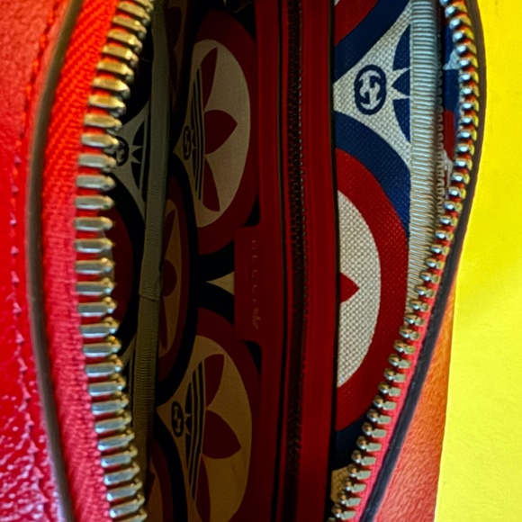 NEW Gucci X Adidas Red Shoulder Bag - Picture 5 of 9